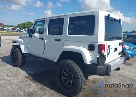 2013 Jeep Wrangler Unlimited Sahara z USA, uszkodzony, nr VIN 1C4BJWEG0DL599839